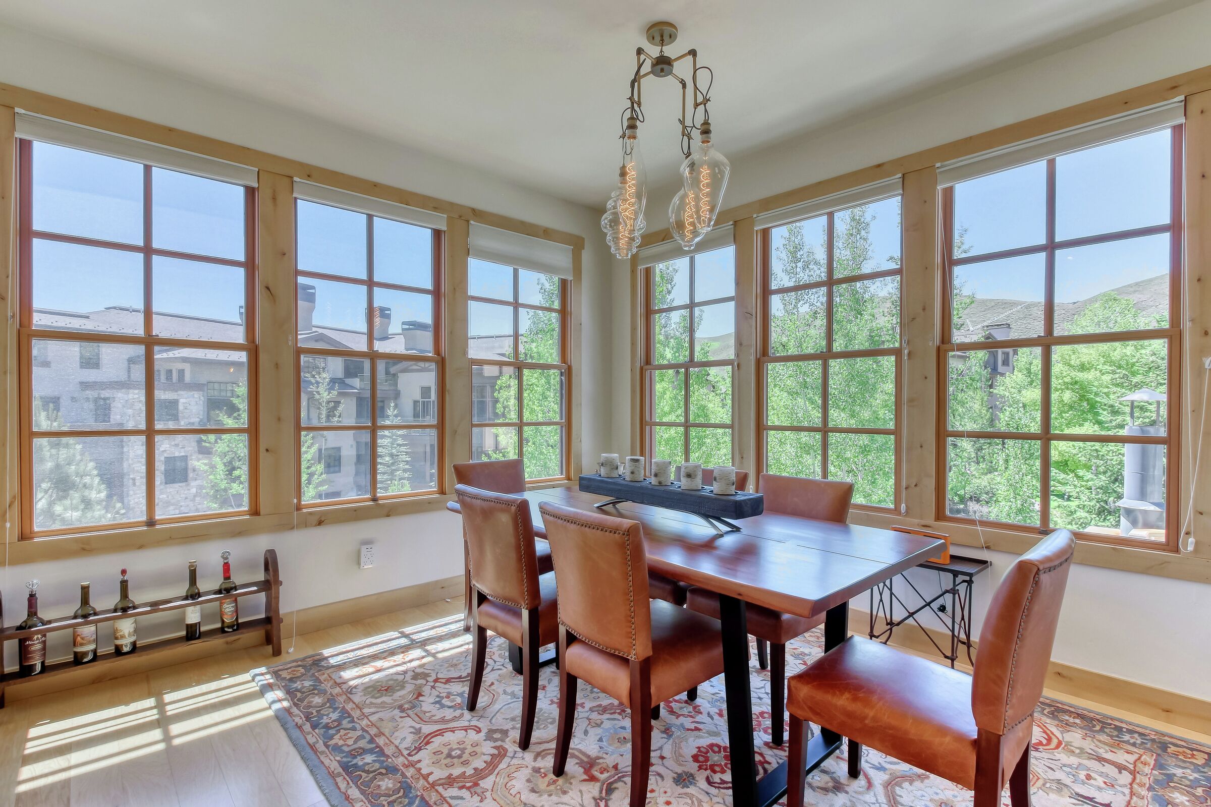 #7 - Sunny Mountain Views - Dining Room