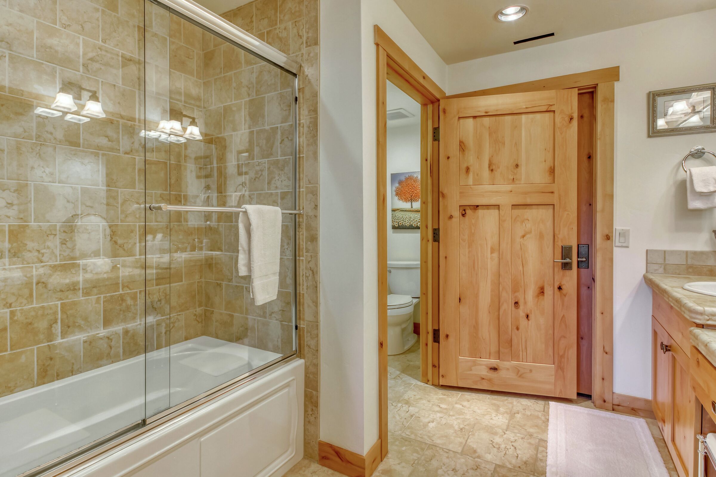 #7 - Sunny Mountain Views - Bathroom