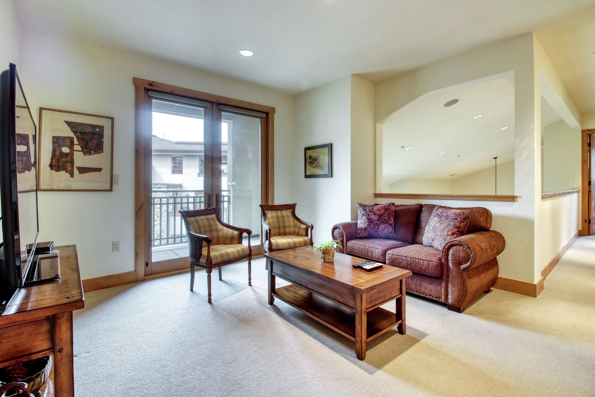 #13 - Elkhorn Springs Retreat - Living Room