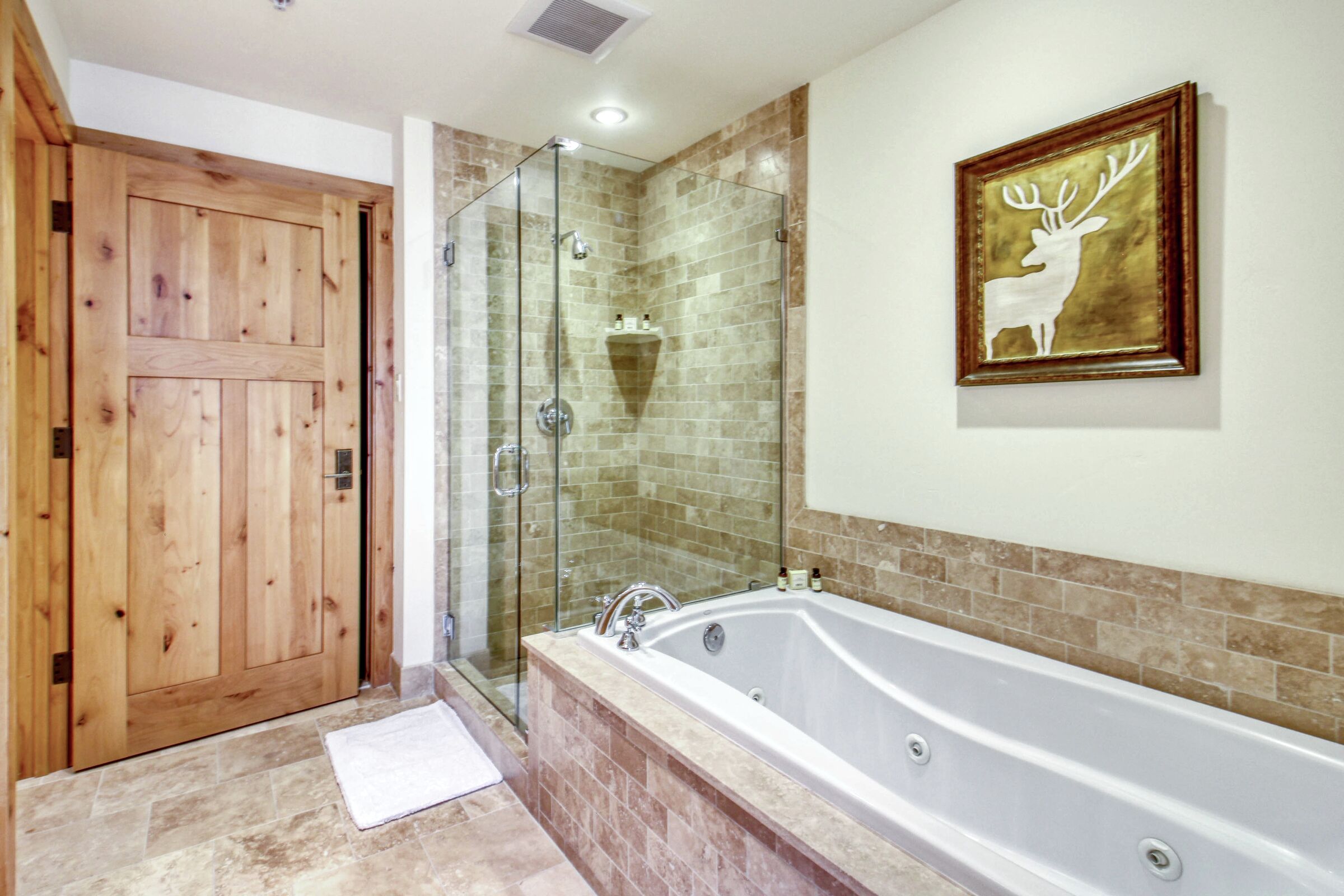 #13 - Elkhorn Springs Retreat - Bathroom