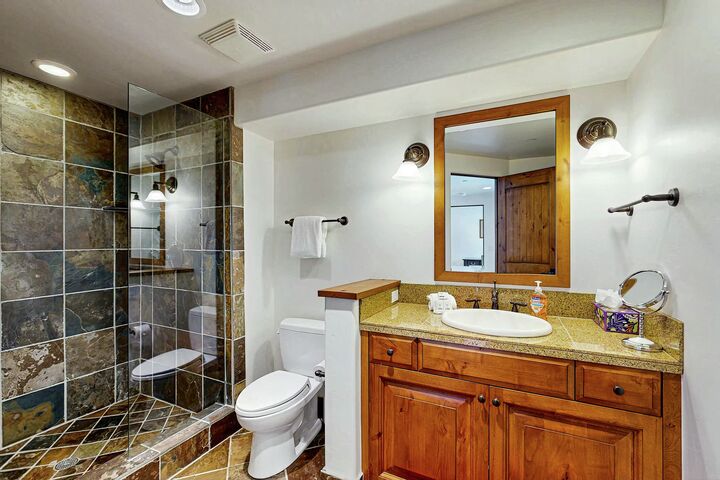 #3E - Luxury Mountain Townhome - Ensuite Bathroom