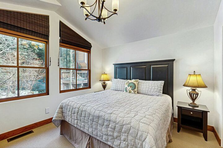 #3E - Luxury Mountain Townhome - Bedroom