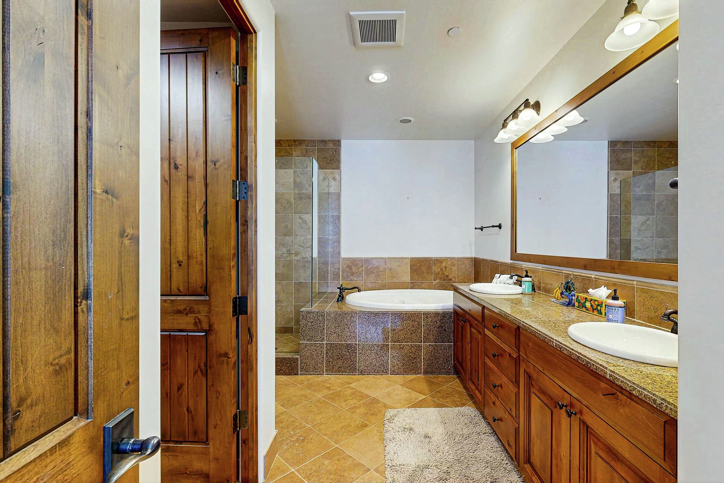#3E - Luxury Mountain Townhome - Master Ensuite Bathroom