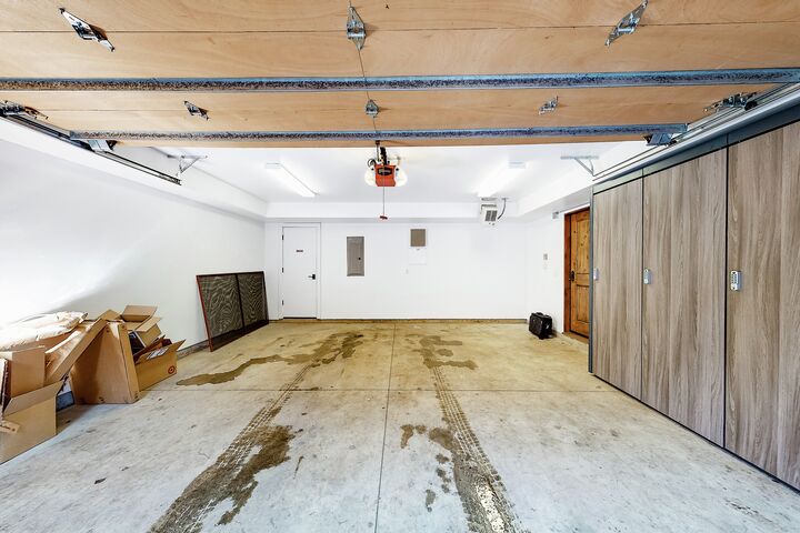 #4C - Trail Creek Views - Garage