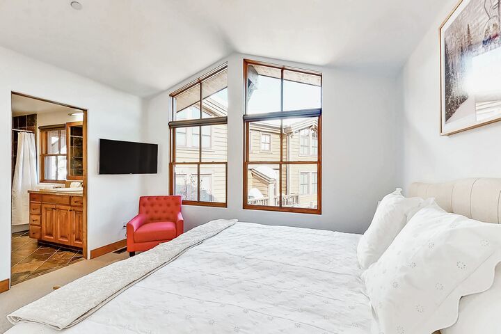#4C - Trail Creek Views - Bedroom