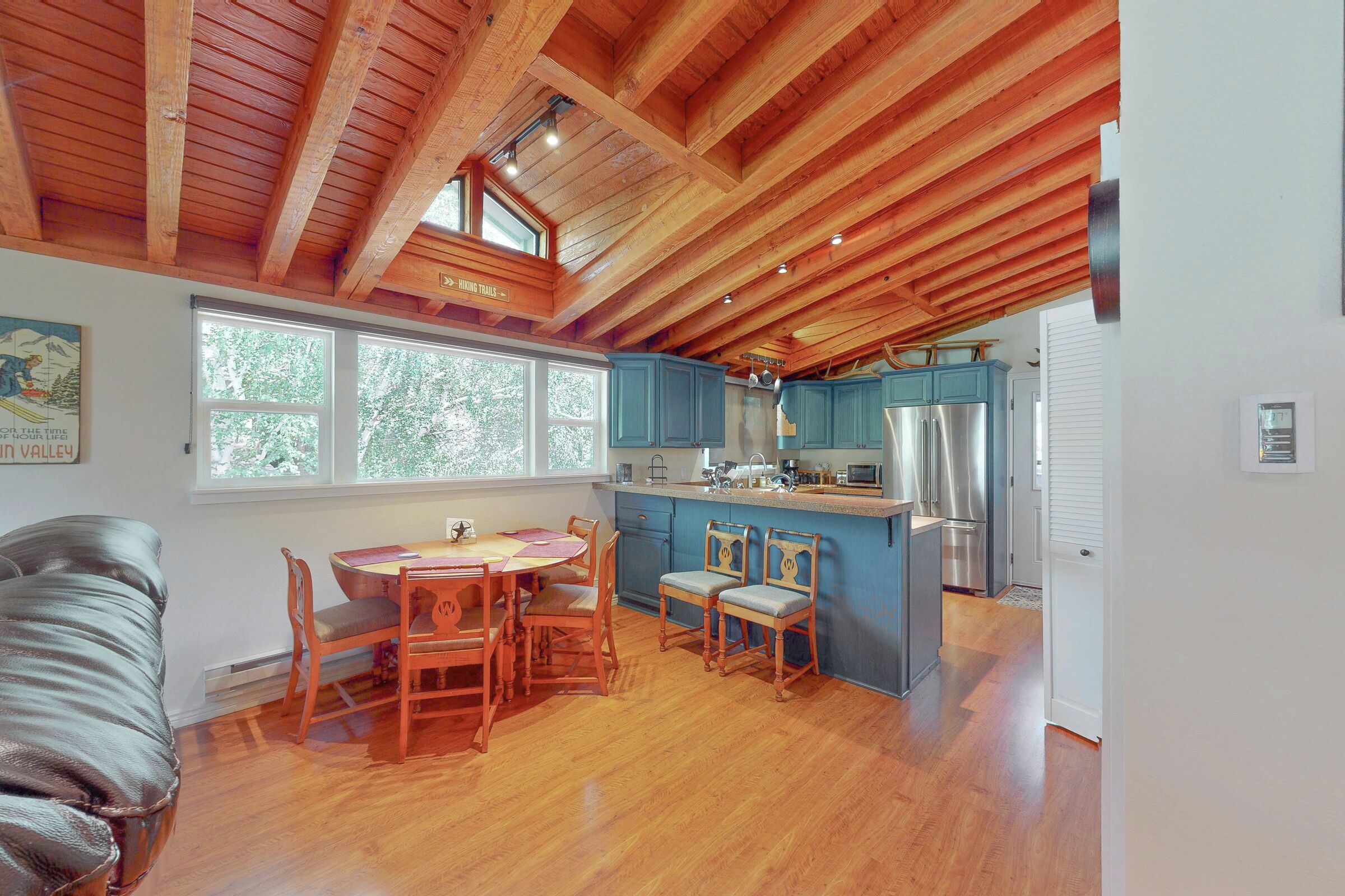 #3642 - Valley Perch - Dining Room