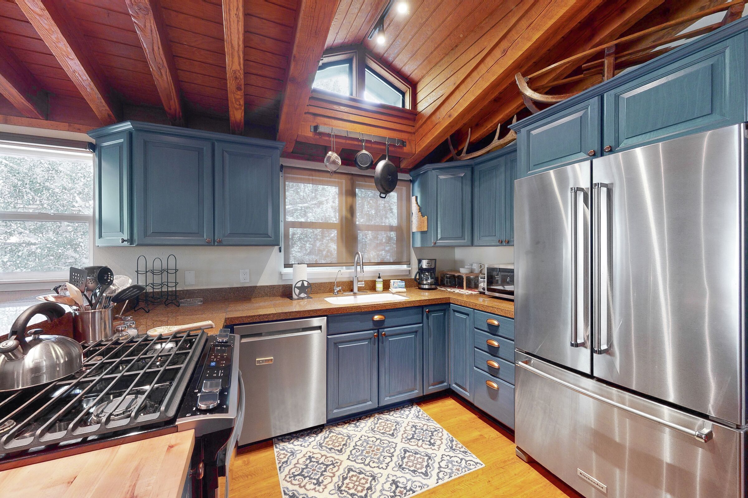 #3642 - Valley Perch - Kitchen