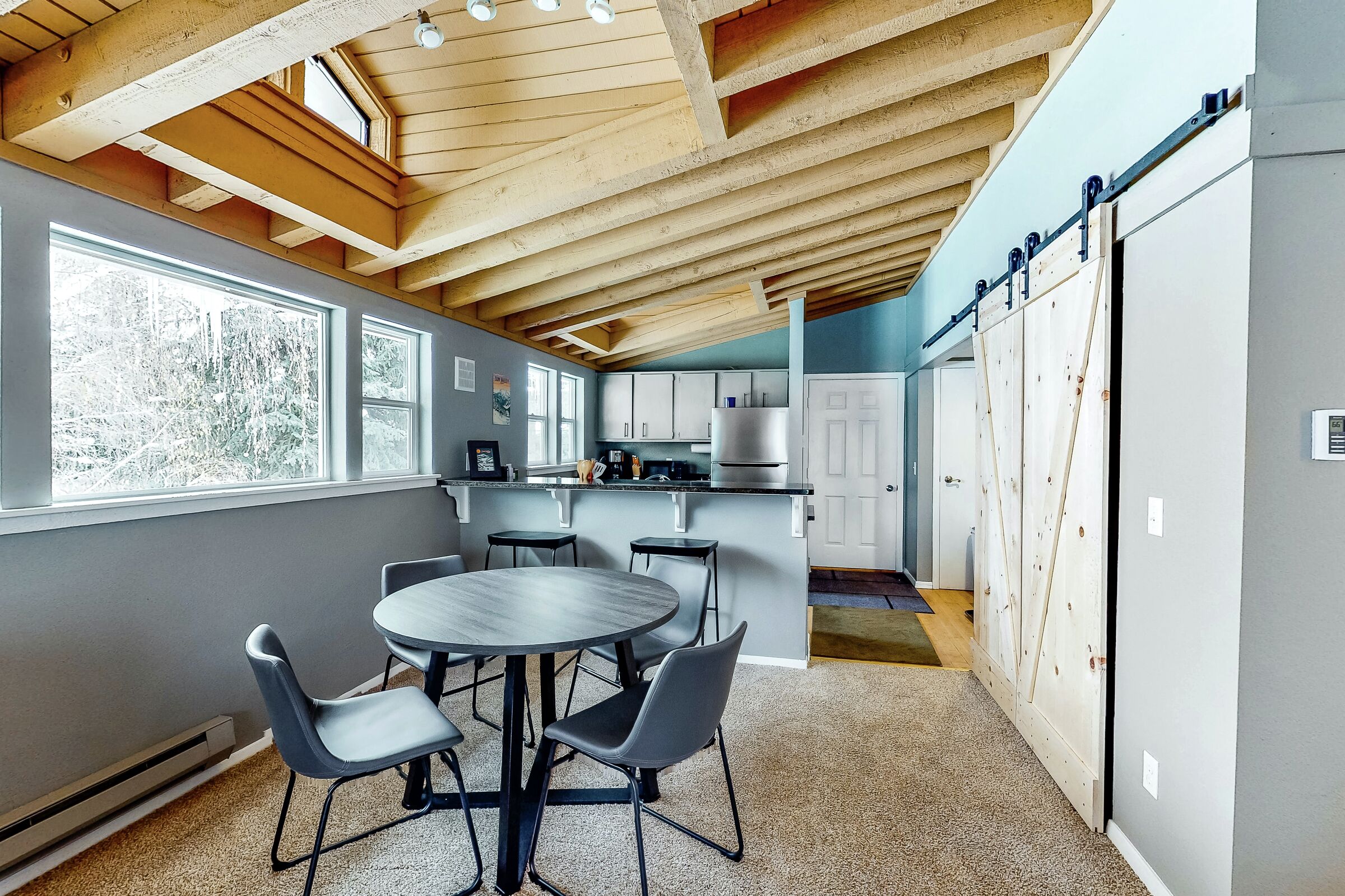 Dining Room & Kitchen