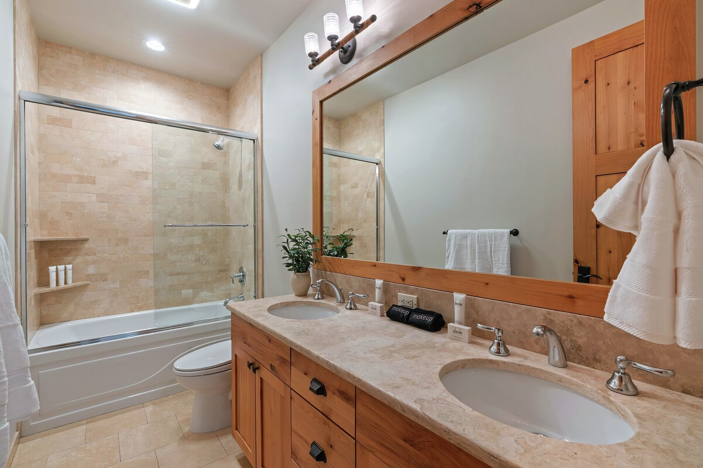 #101 - Bathroom