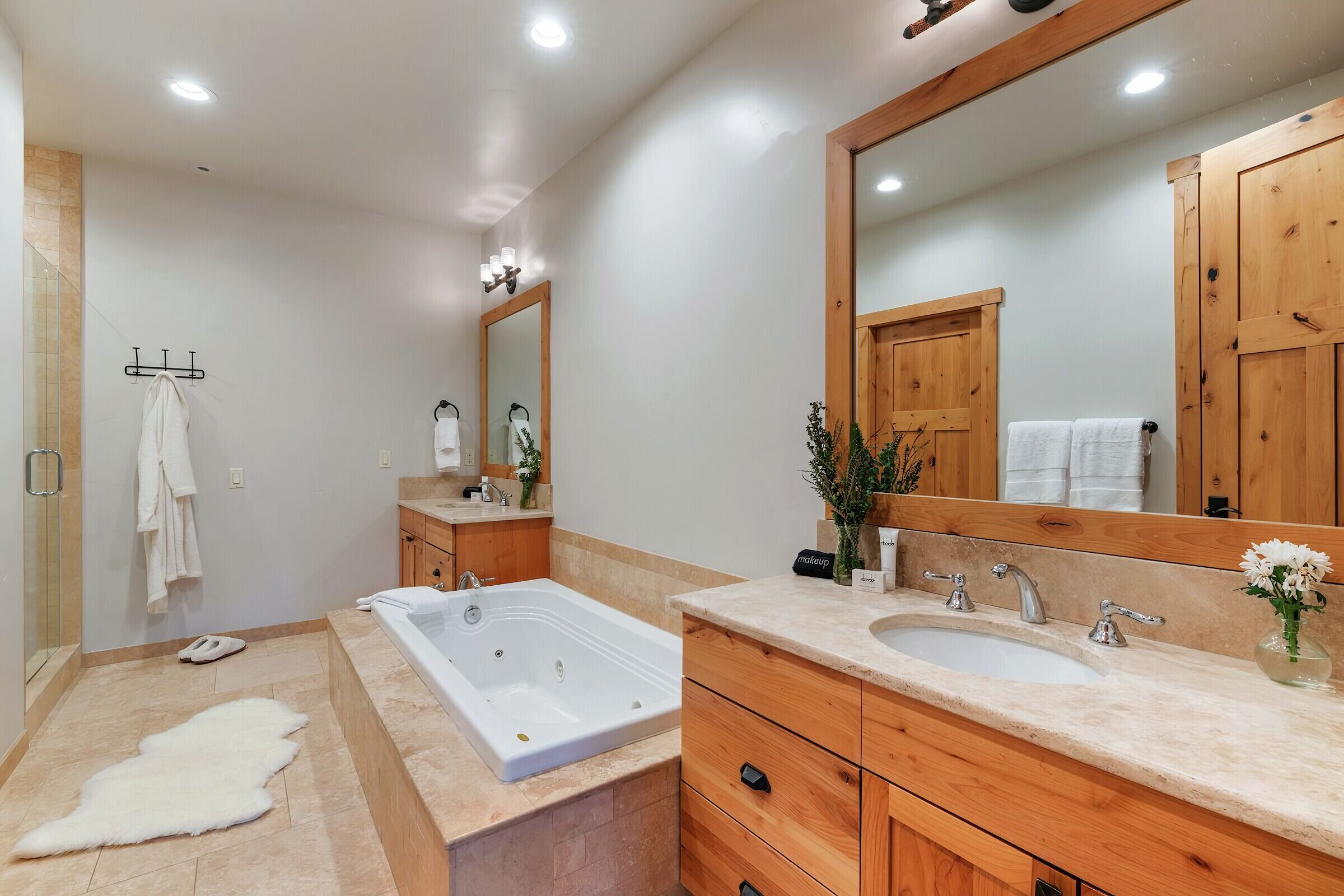 #101 - Master Ensuite Bathroom