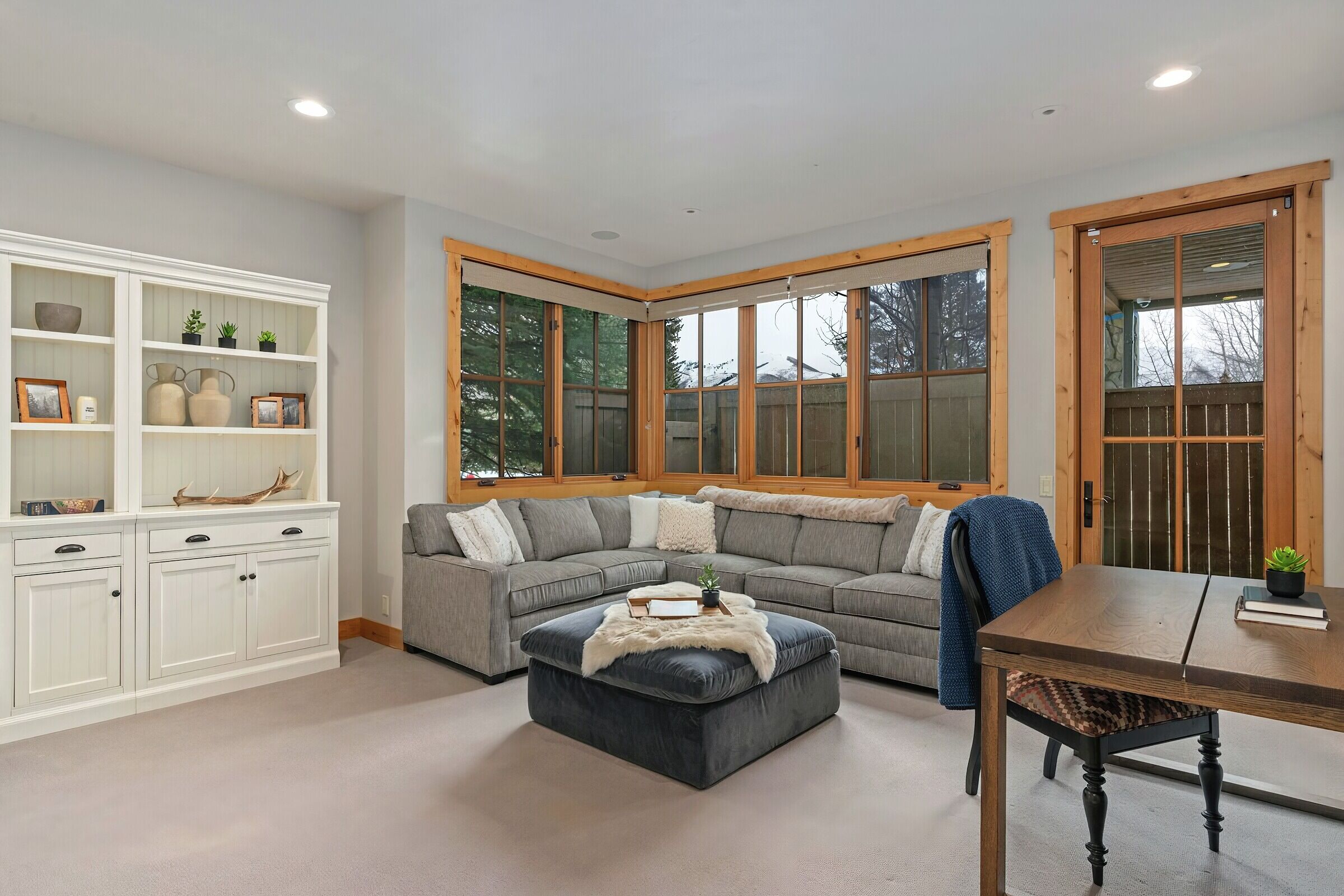 #101 - Family Room