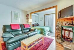 #5 - Studio Living Area