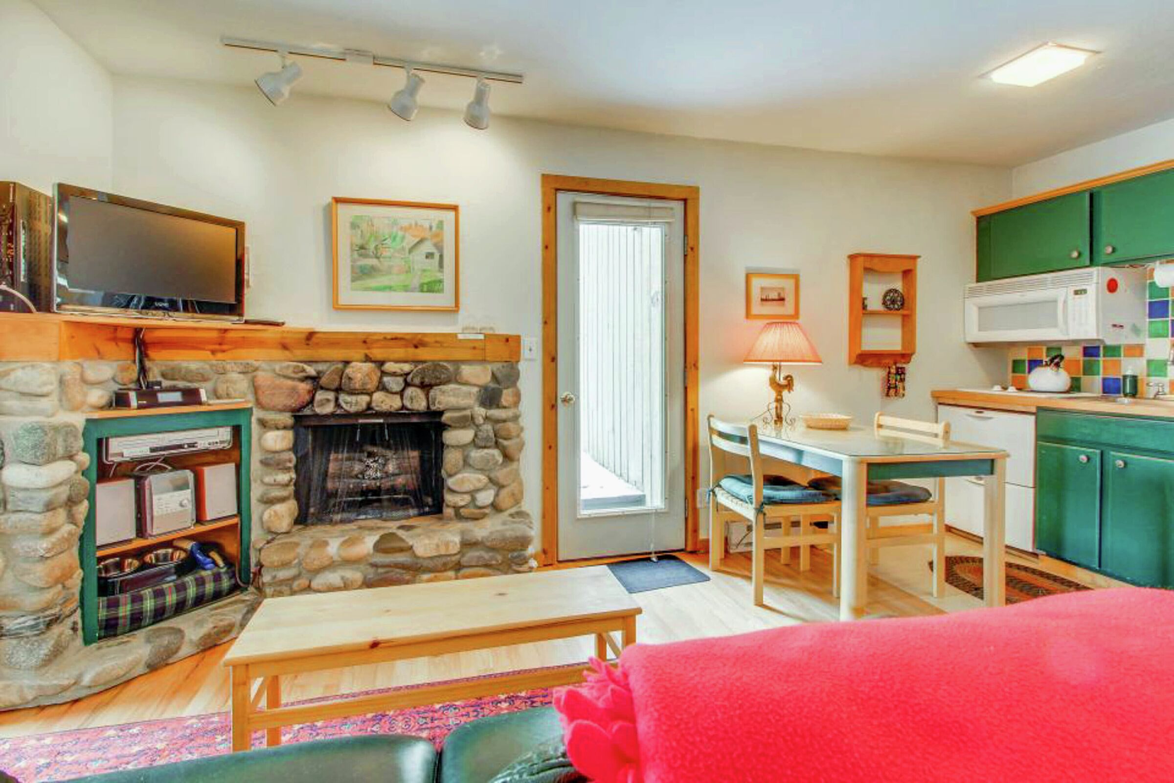 #5 - Studio Living Area