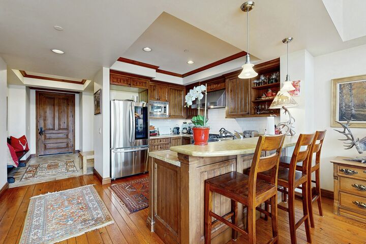 #15 - Snowcap Sanctuary - Kitchen