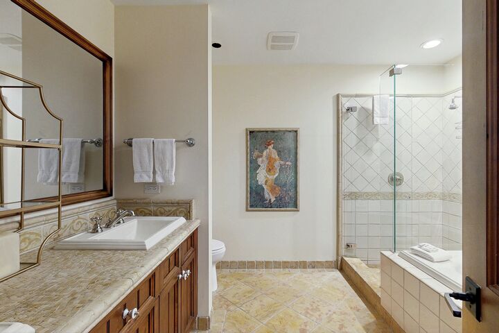 #15 - Snowcap Sanctuary - Master Ensuite Bathroom
