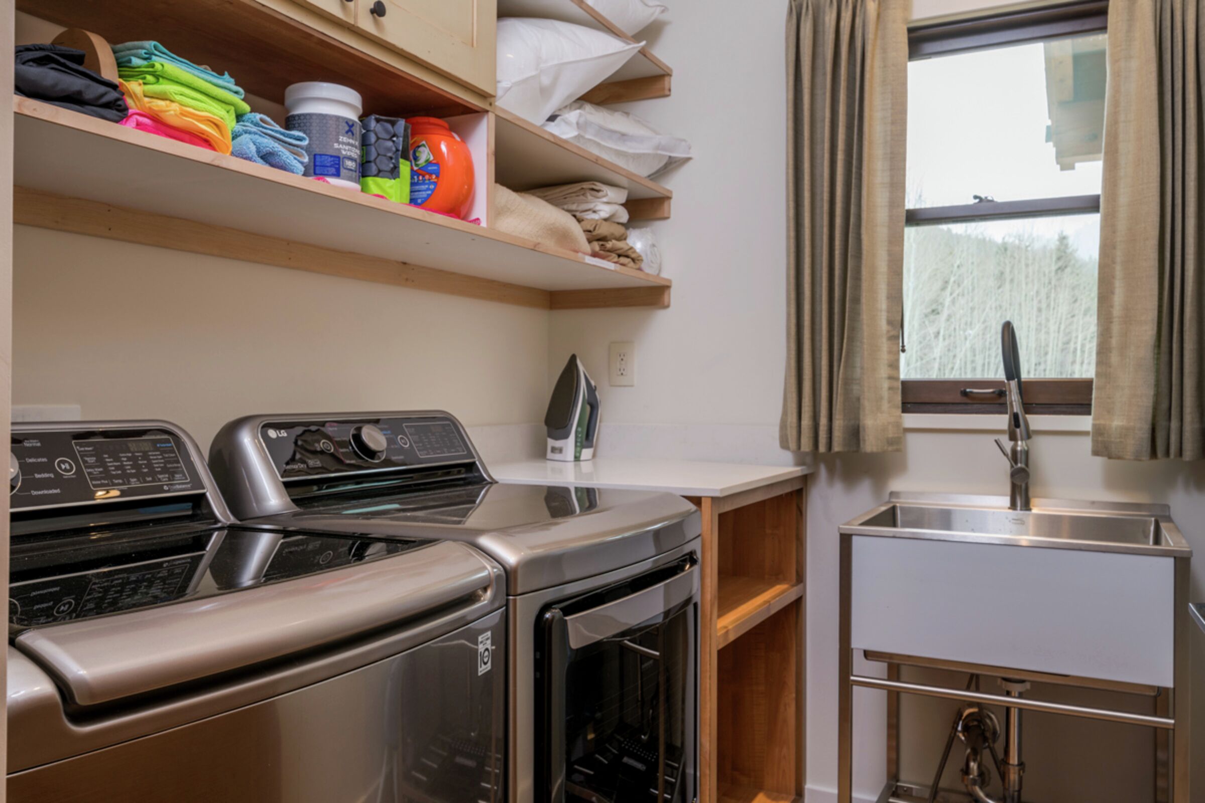 2 Bdrm 2 Bath - Laundry Room