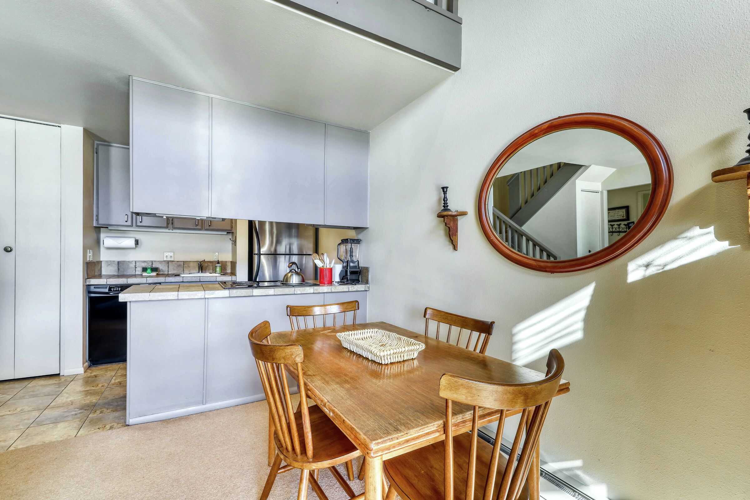 Dining Room & Kitchen