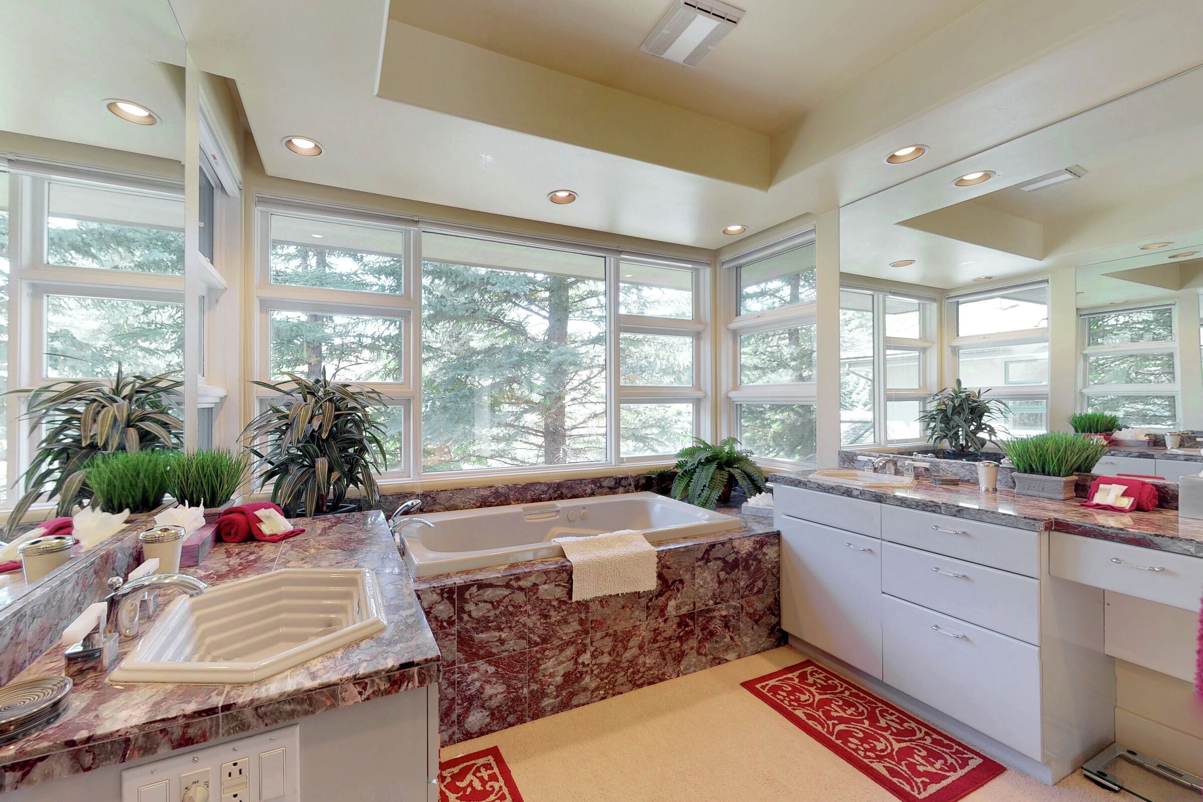 Master Ensuite Bathroom