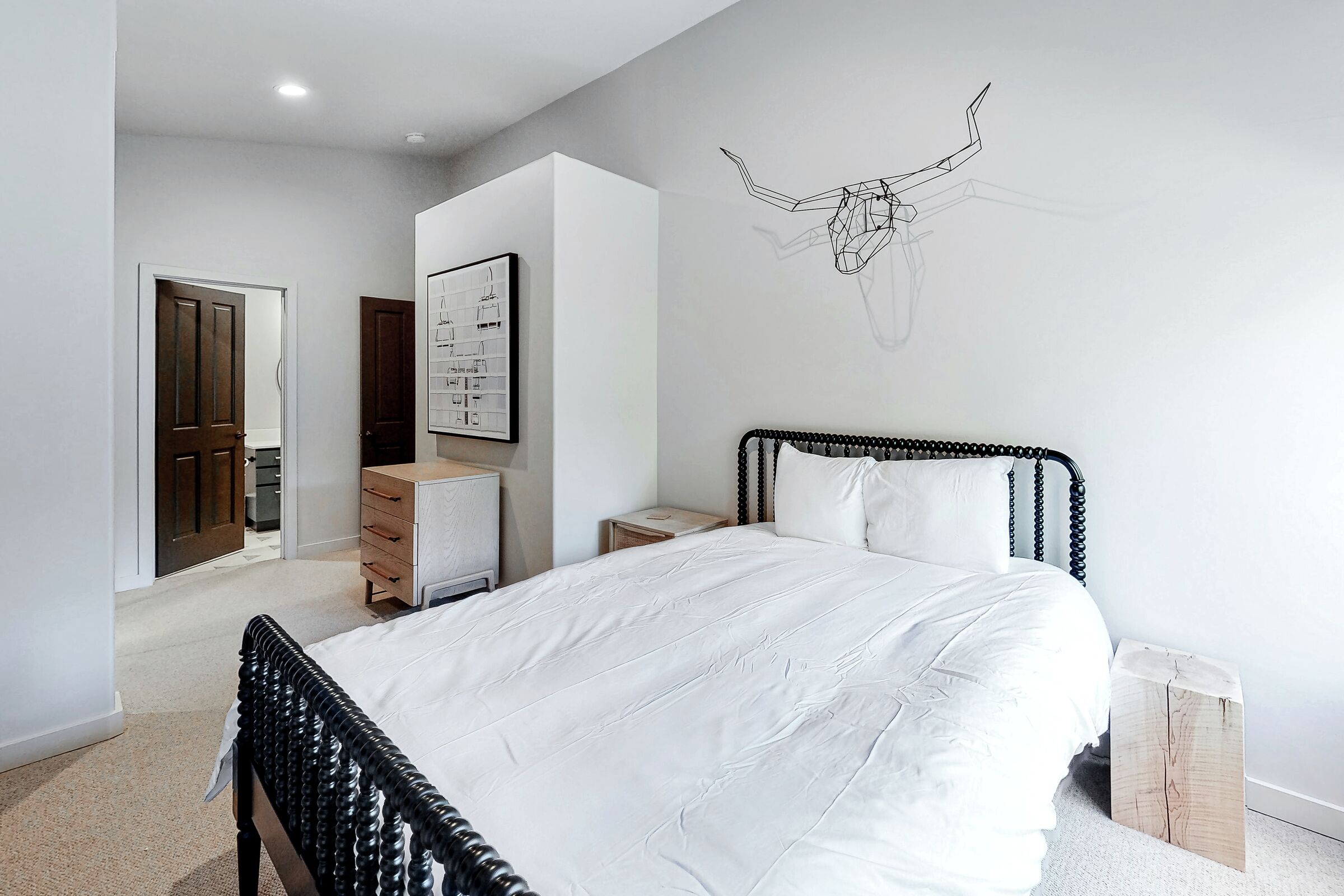 4 Bdrm 4 Bath - Bedroom