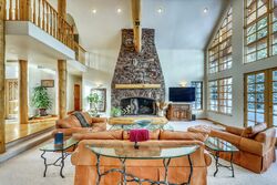 4 Bdrm 4.5 Bath - Living Room
