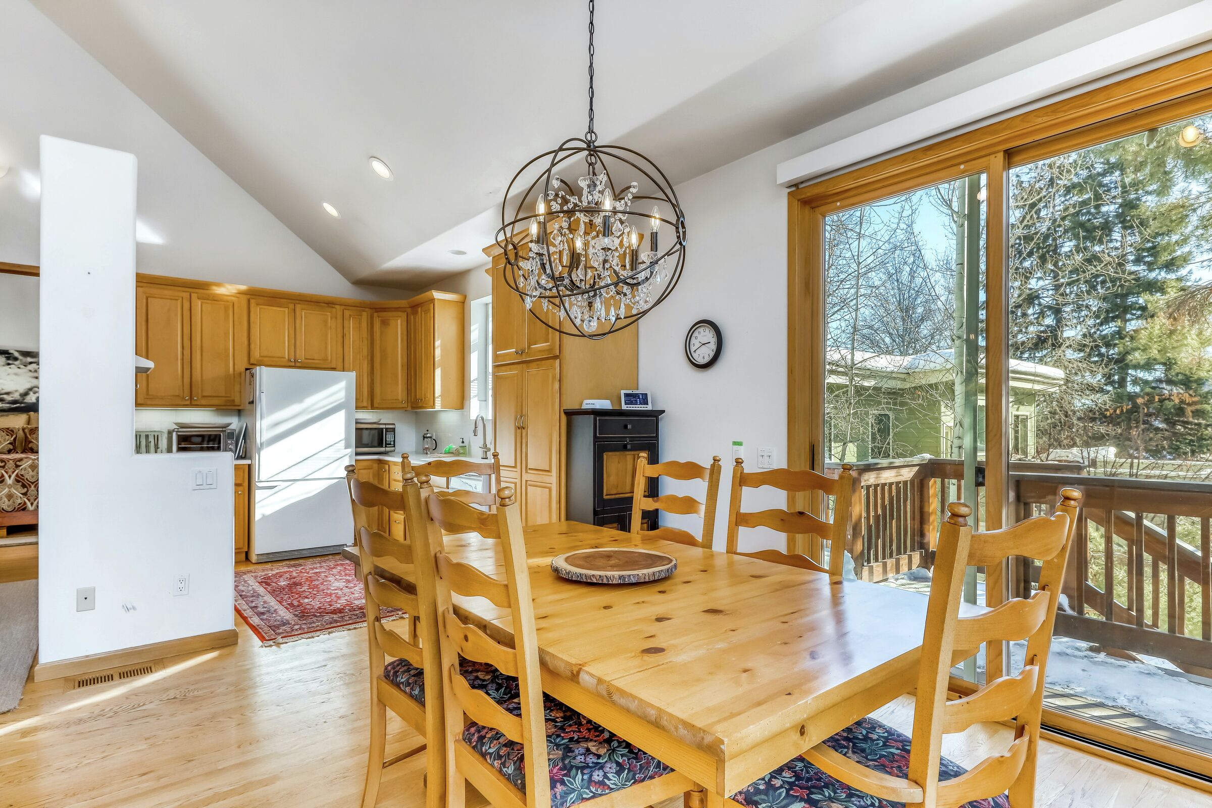 Dining Room & Kitchen