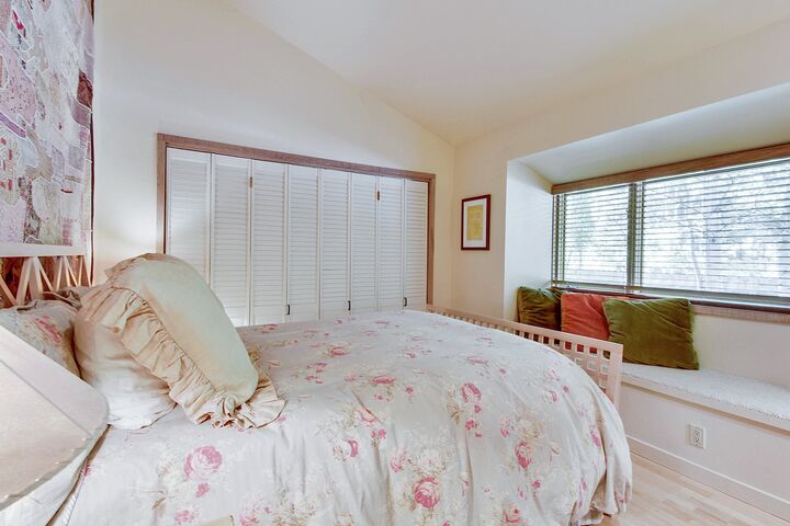 4 Bdrm 4 Bath HT - Bedroom