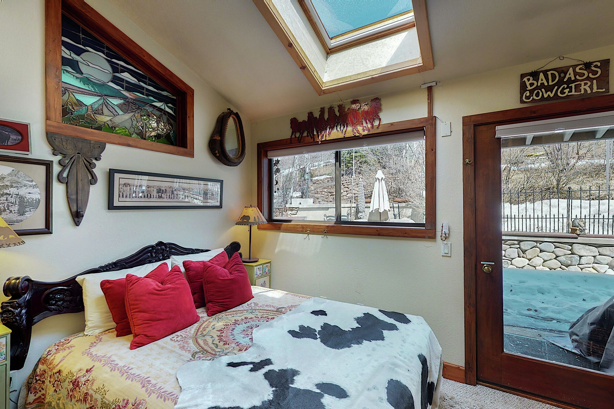 5 Bdrm 4 Bath - Bedroom