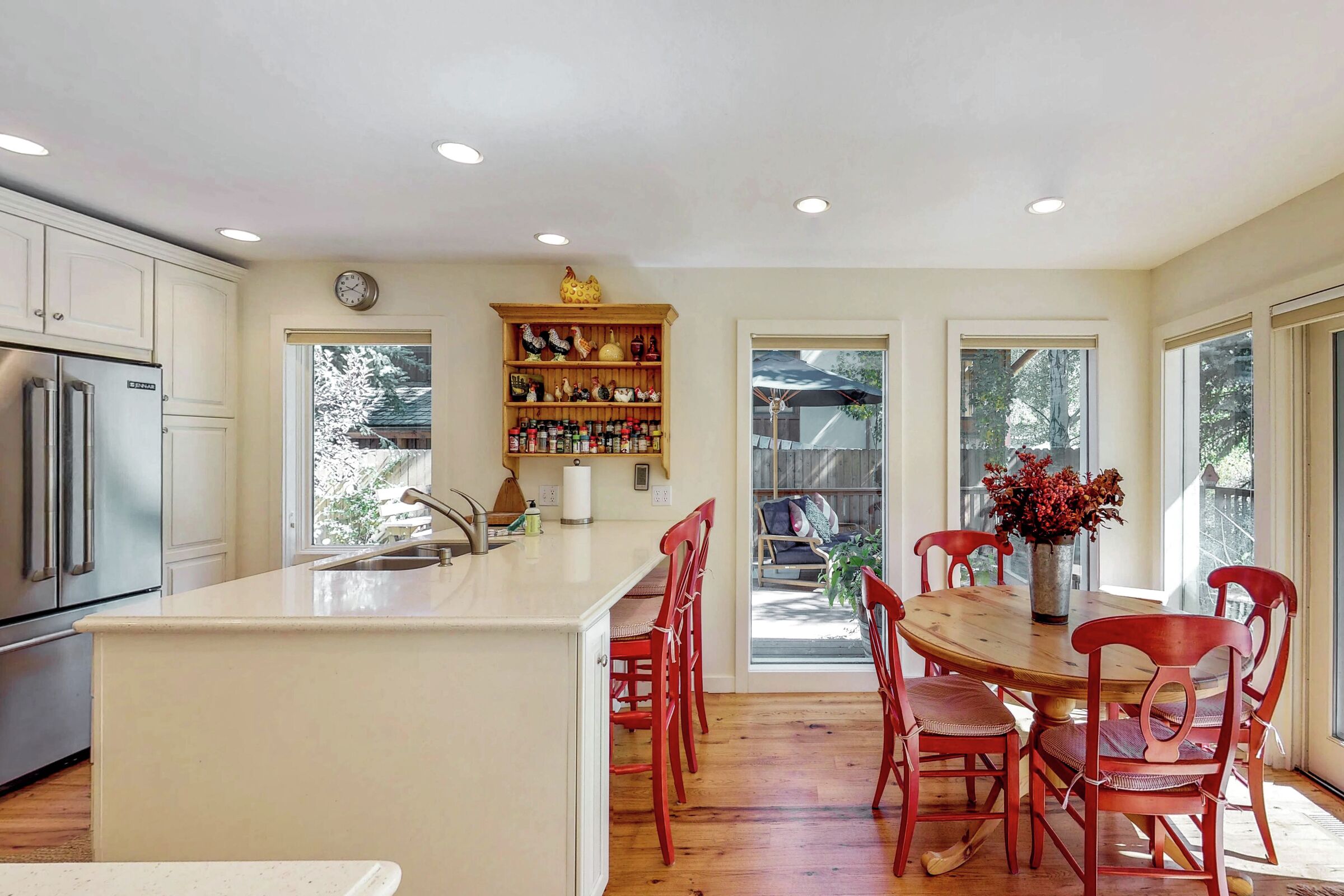 3 Bdrm + Loft HT - Kitchen & Dining Room