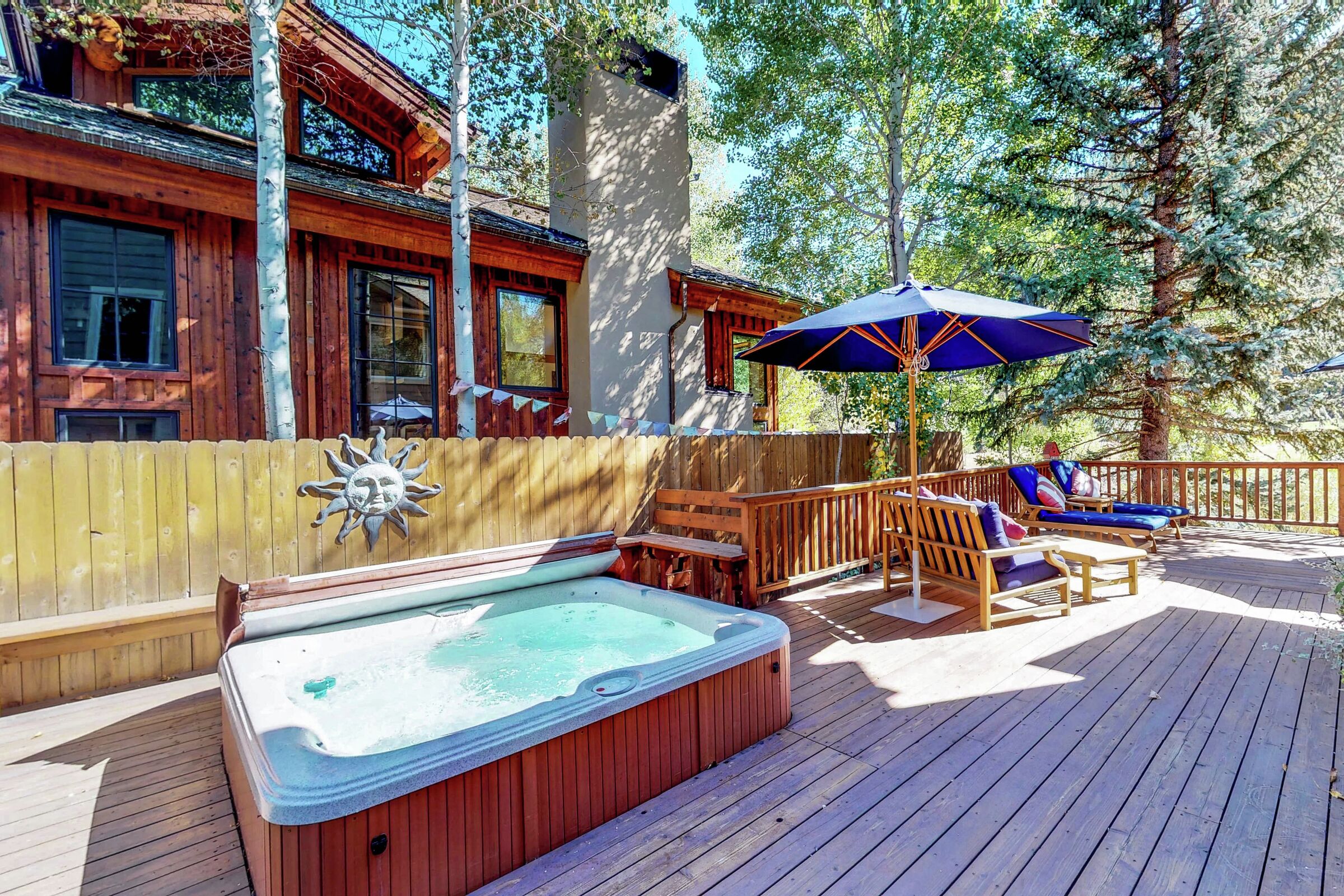 3 Bdrm + Loft HT - Balcony with Hot Tub
