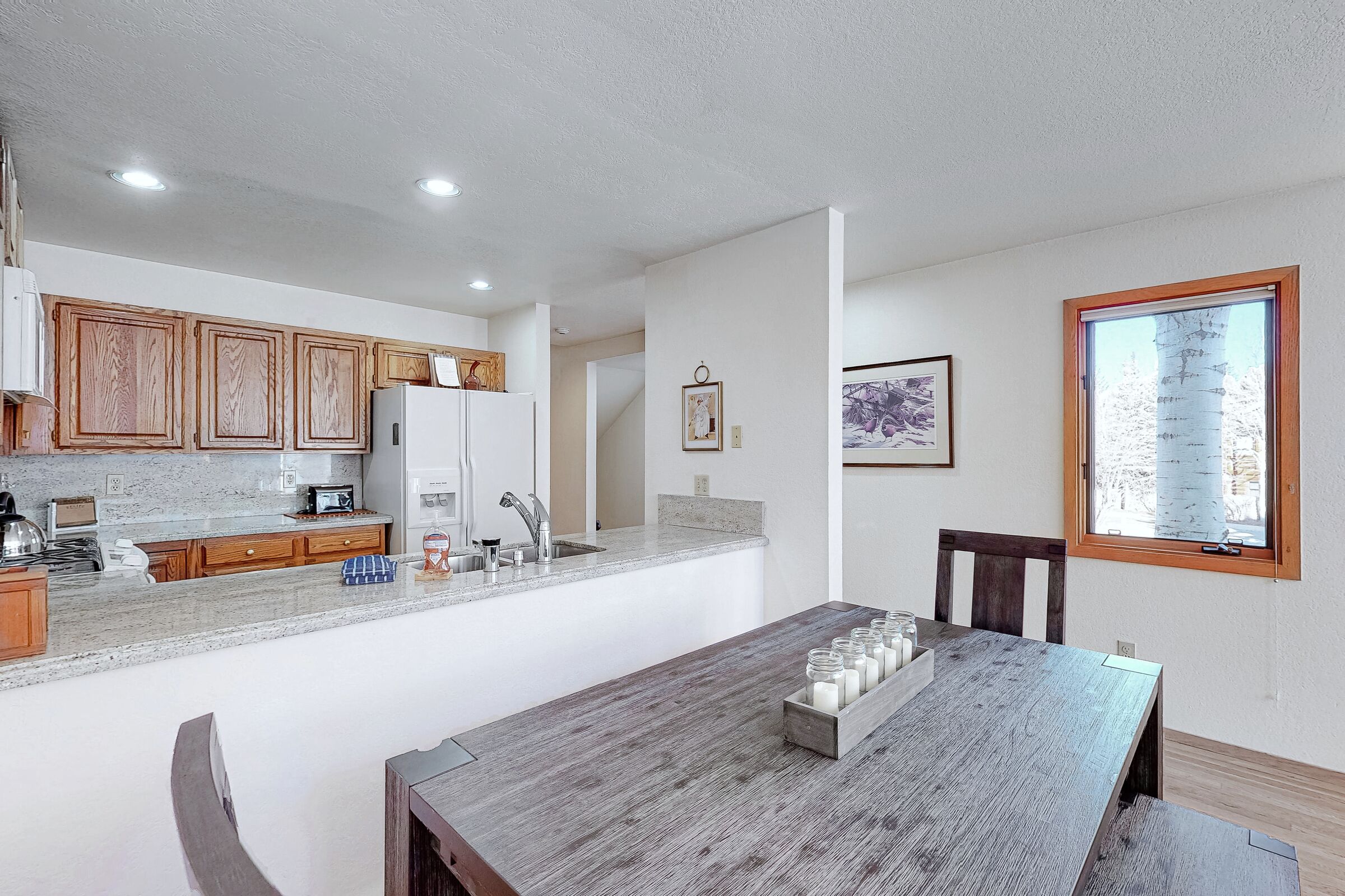 #105A - Warm Springs Retreat - Dining Room & Kitchen