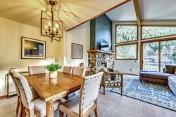 #105D - Aspenwood Escape - Dining Room & Living Room