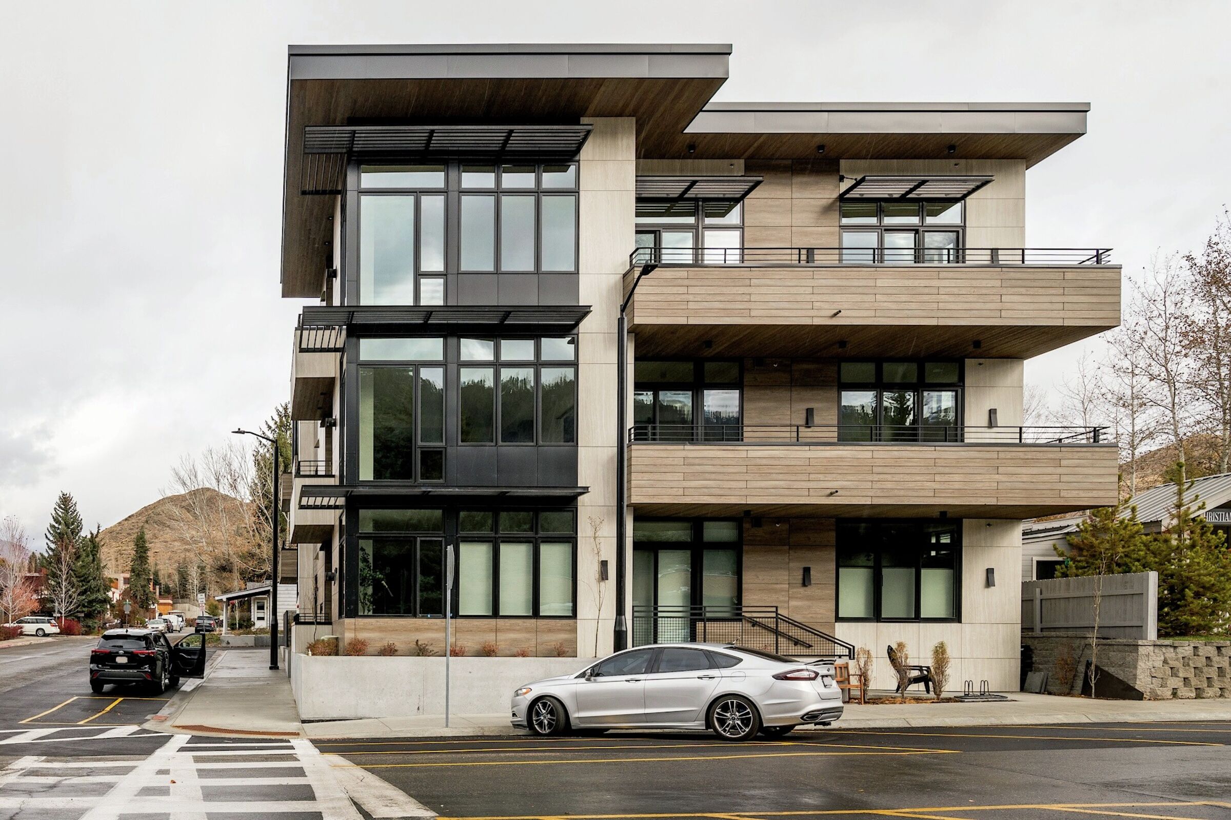 8th Street Luxury Townhome