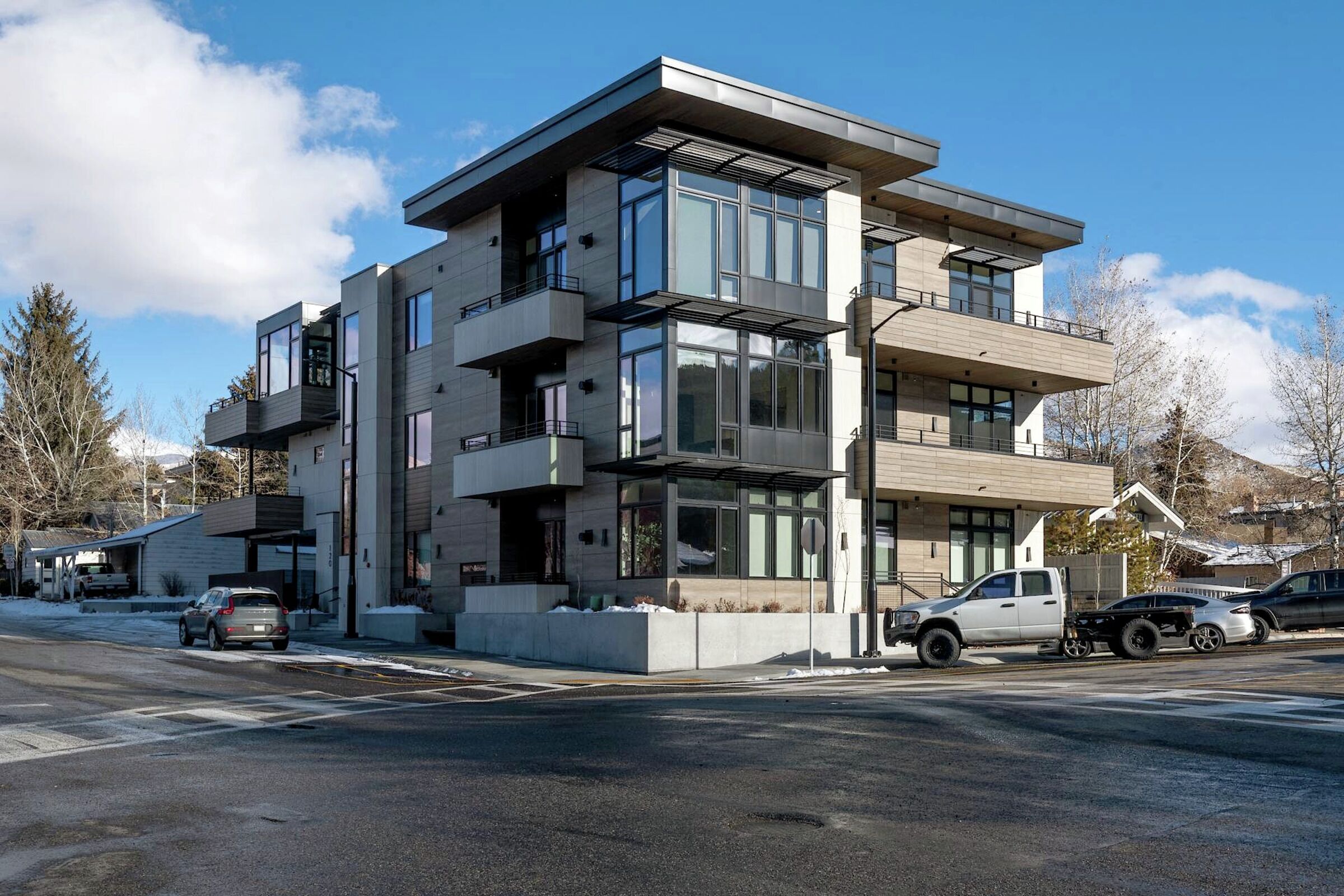 8th Street Luxury Townhome