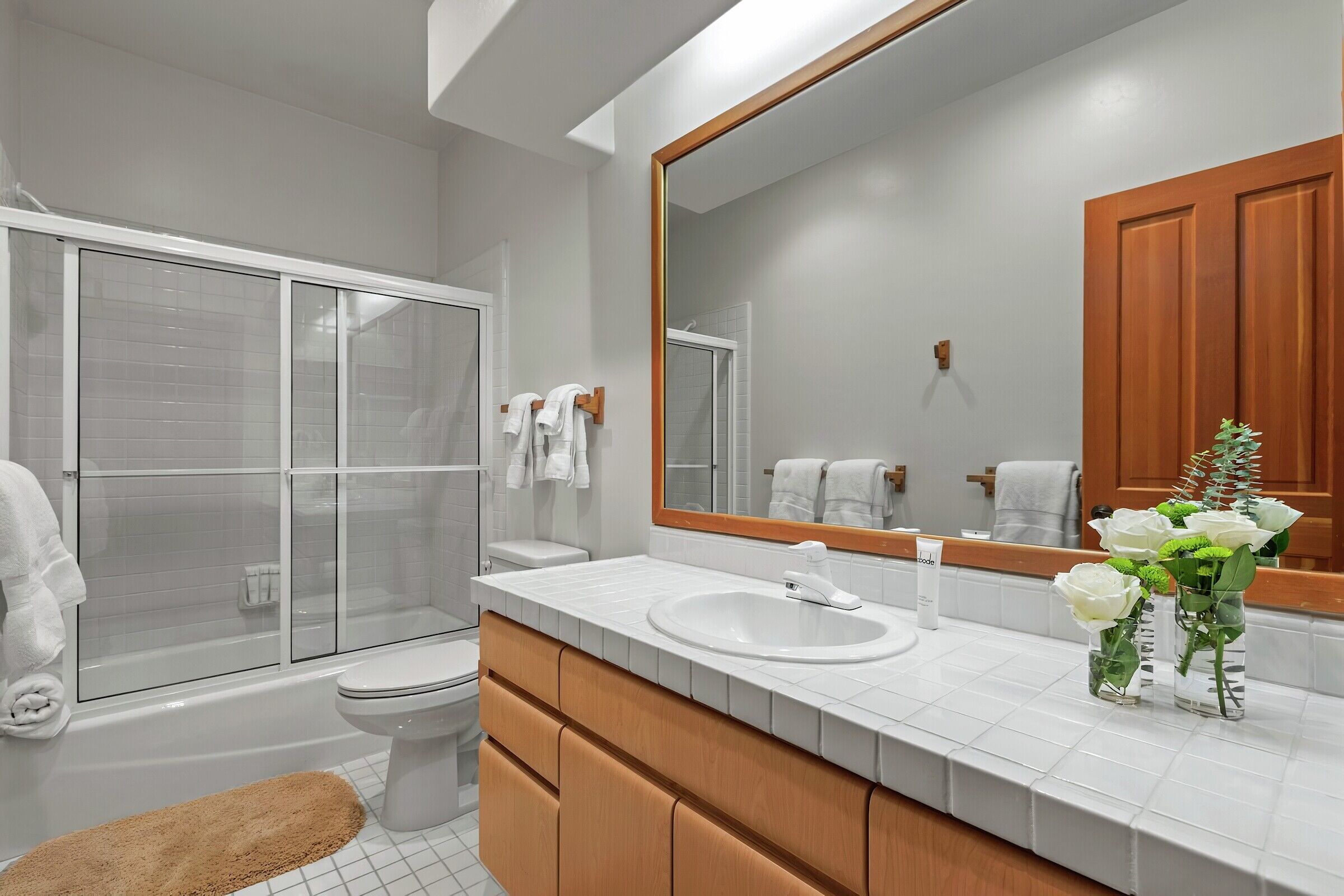 #4614 - Second Master Ensuite Bathroom