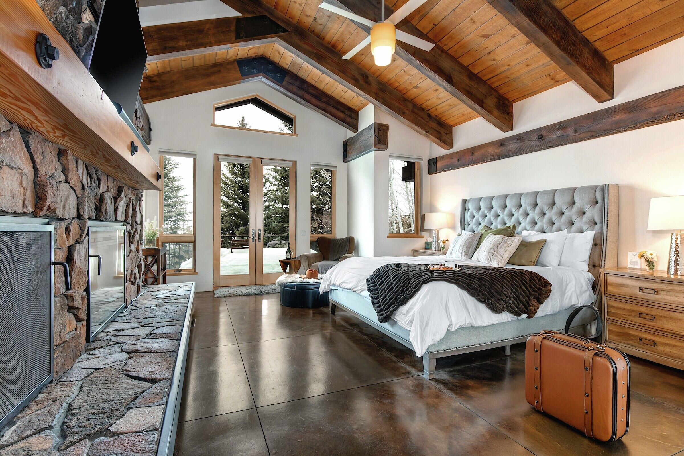 7 Bdrm 7.5 Bath HT - Master Bedroom