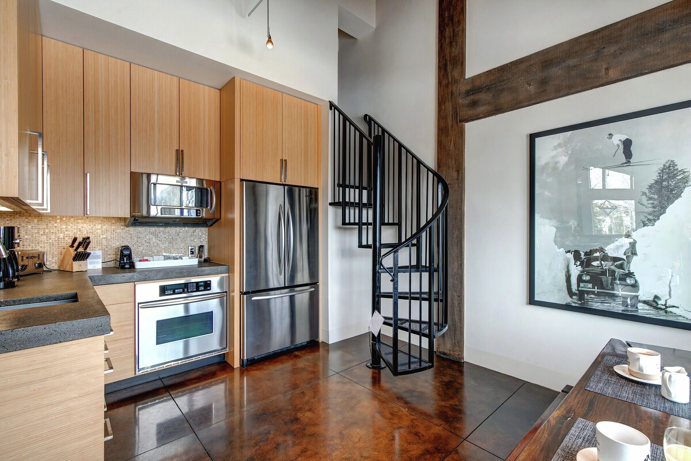 7 Bdrm 7.5 Bath HT - Kitchen Butler's Pantry