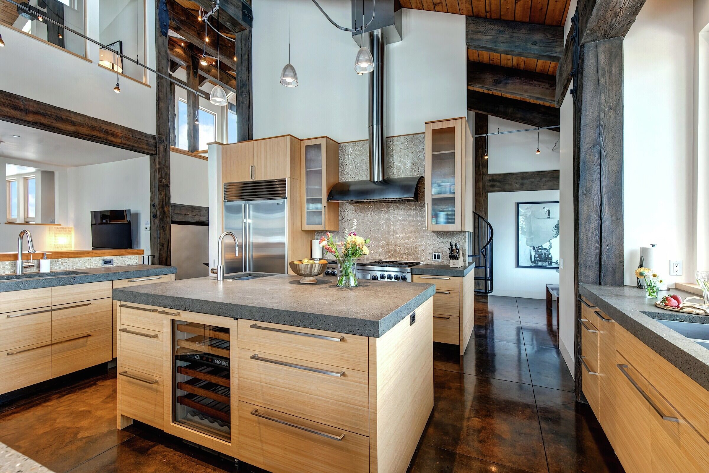 7 Bdrm 7.5 Bath HT - Kitchen