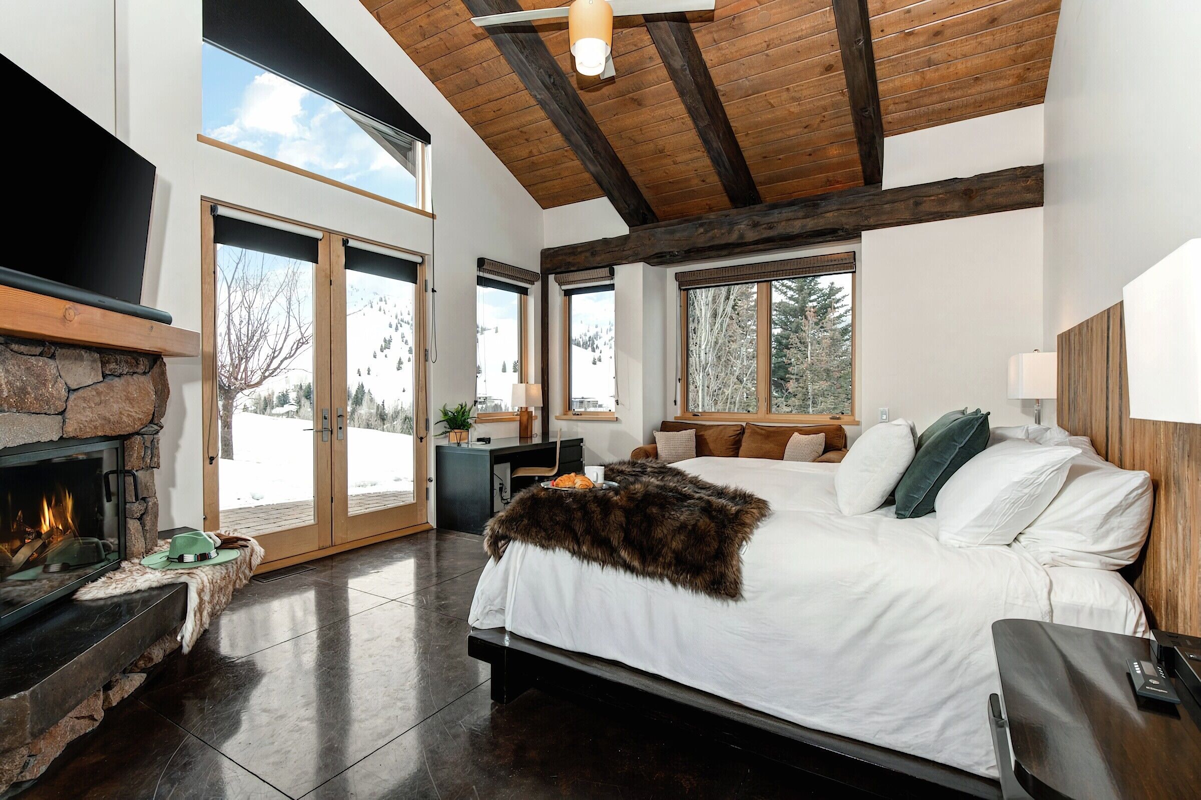 7 Bdrm 7.5 Bath HT - Bedroom