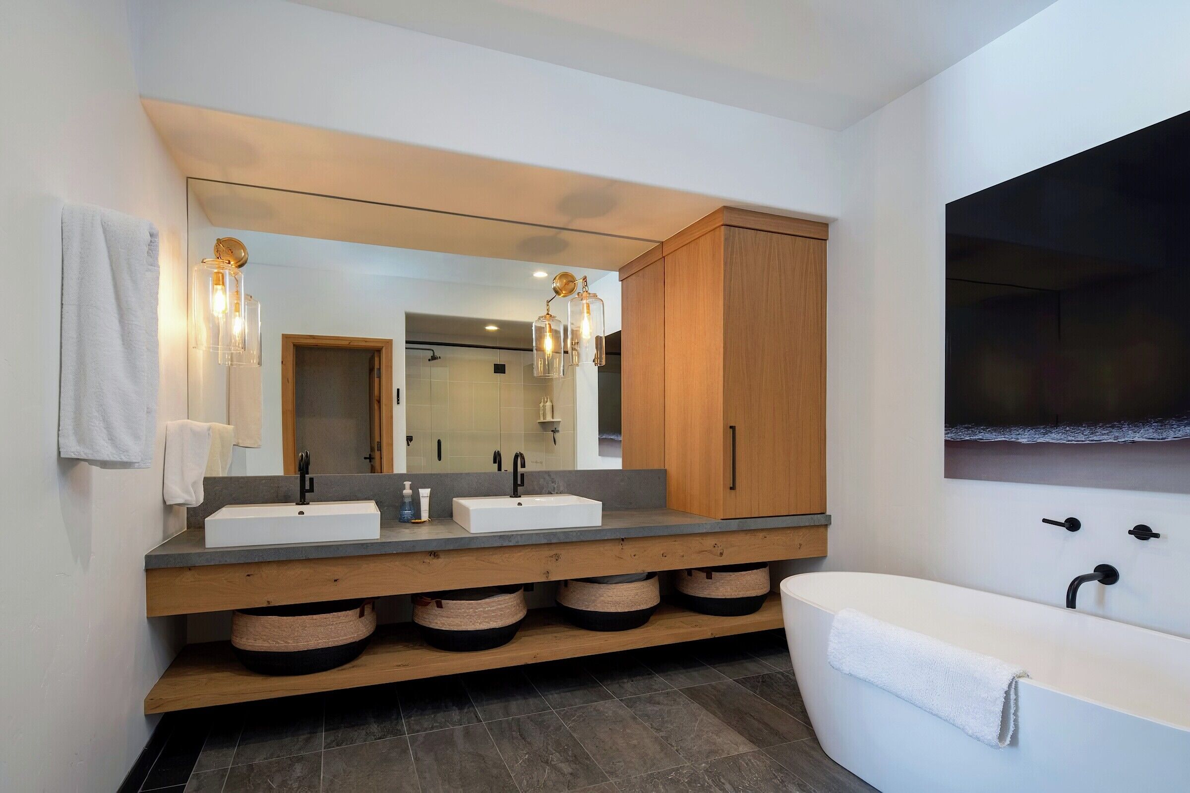 #9 - Ensuite Bathroom