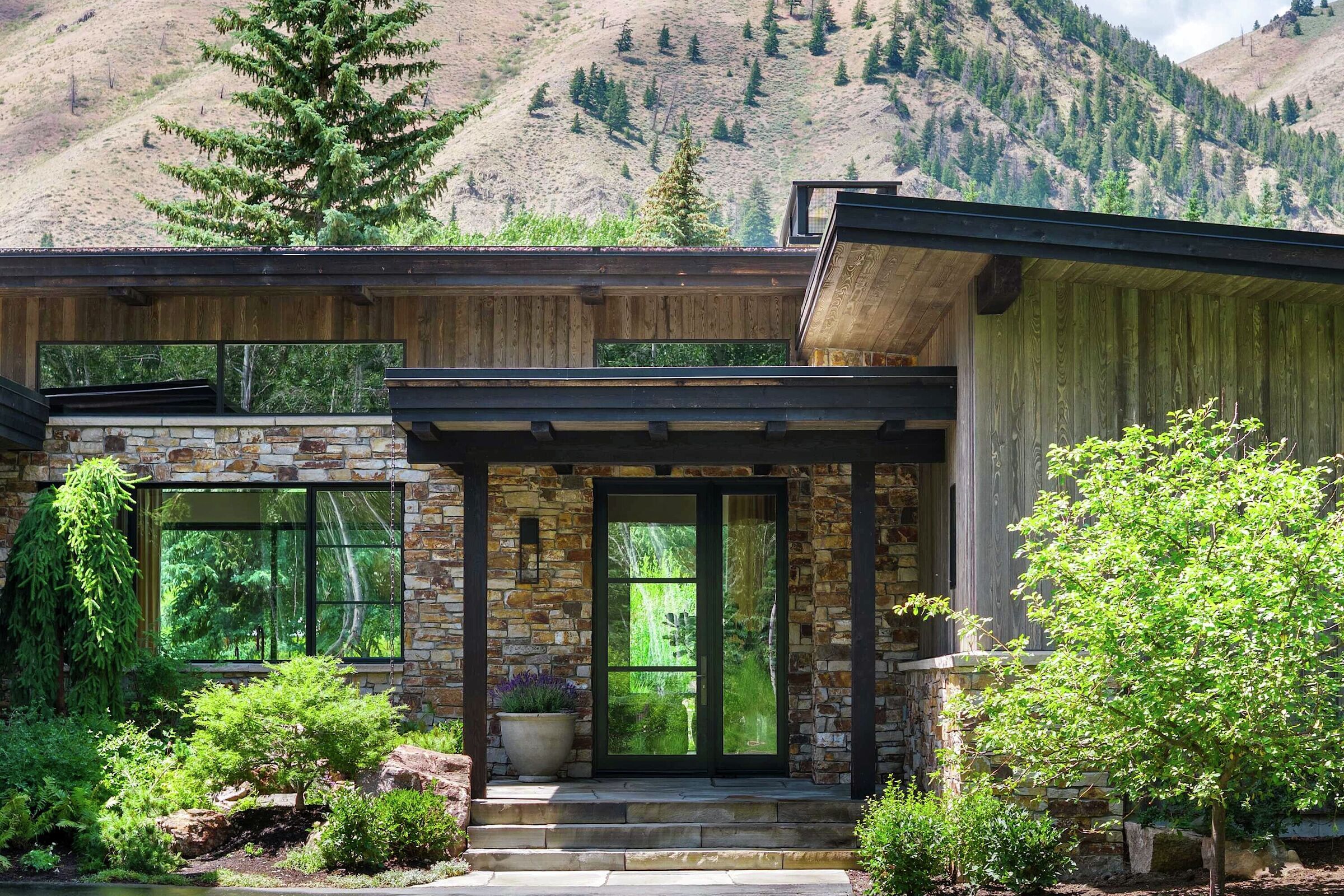 Gimlet Estate Exterior - Summer