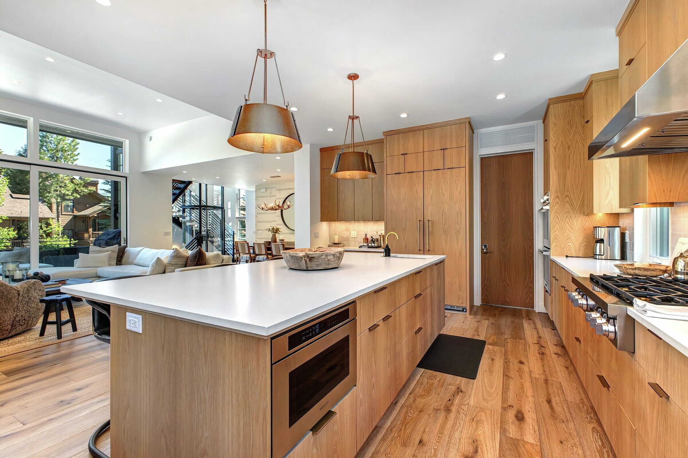 4 Bdrm 4.5 Bath HT - Kitchen