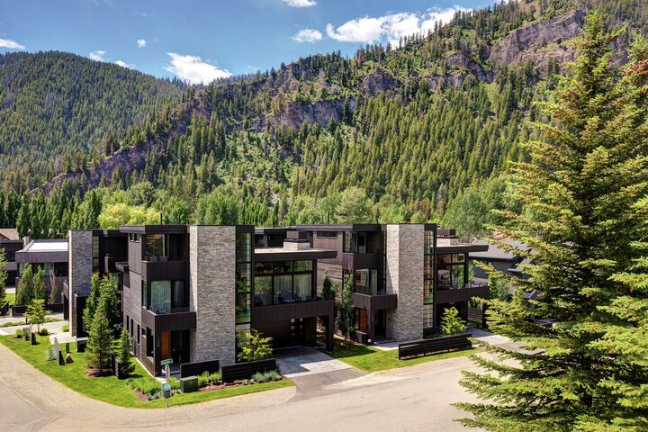 Rember at River Run Exterior - Summer
