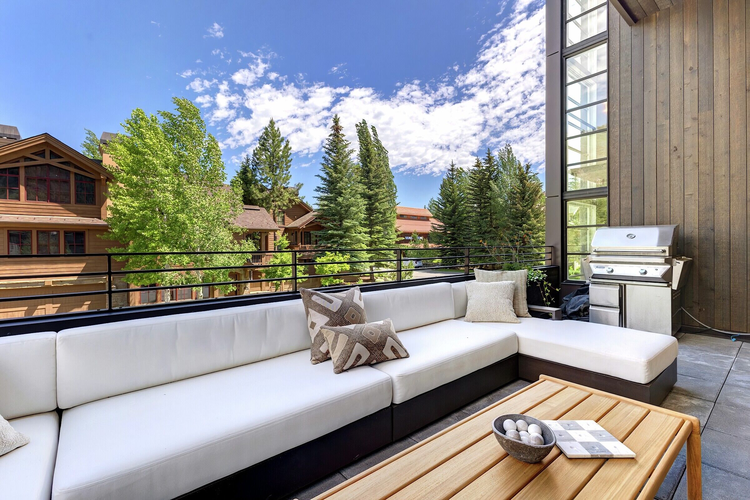 Balcony with BBQ