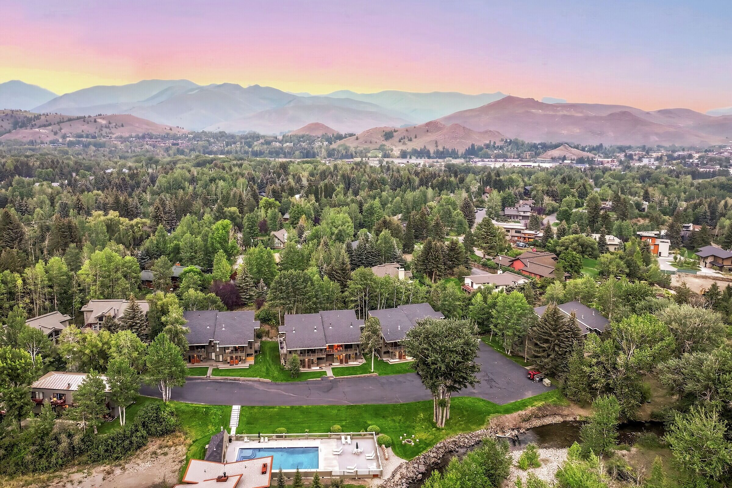 Warm Springs Creek Townhomes