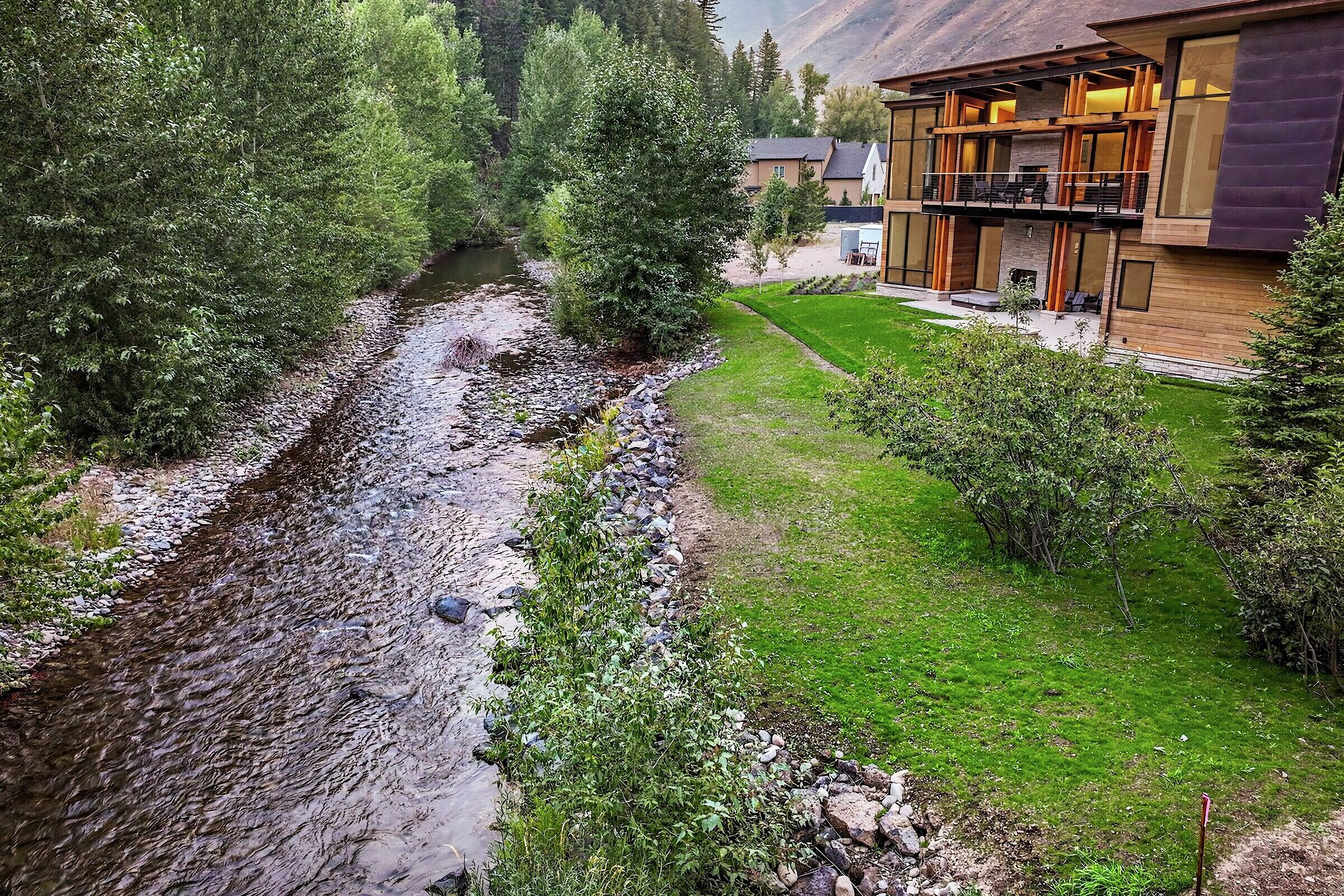 Warm Springs Creek Townhomes Exterior - Summer