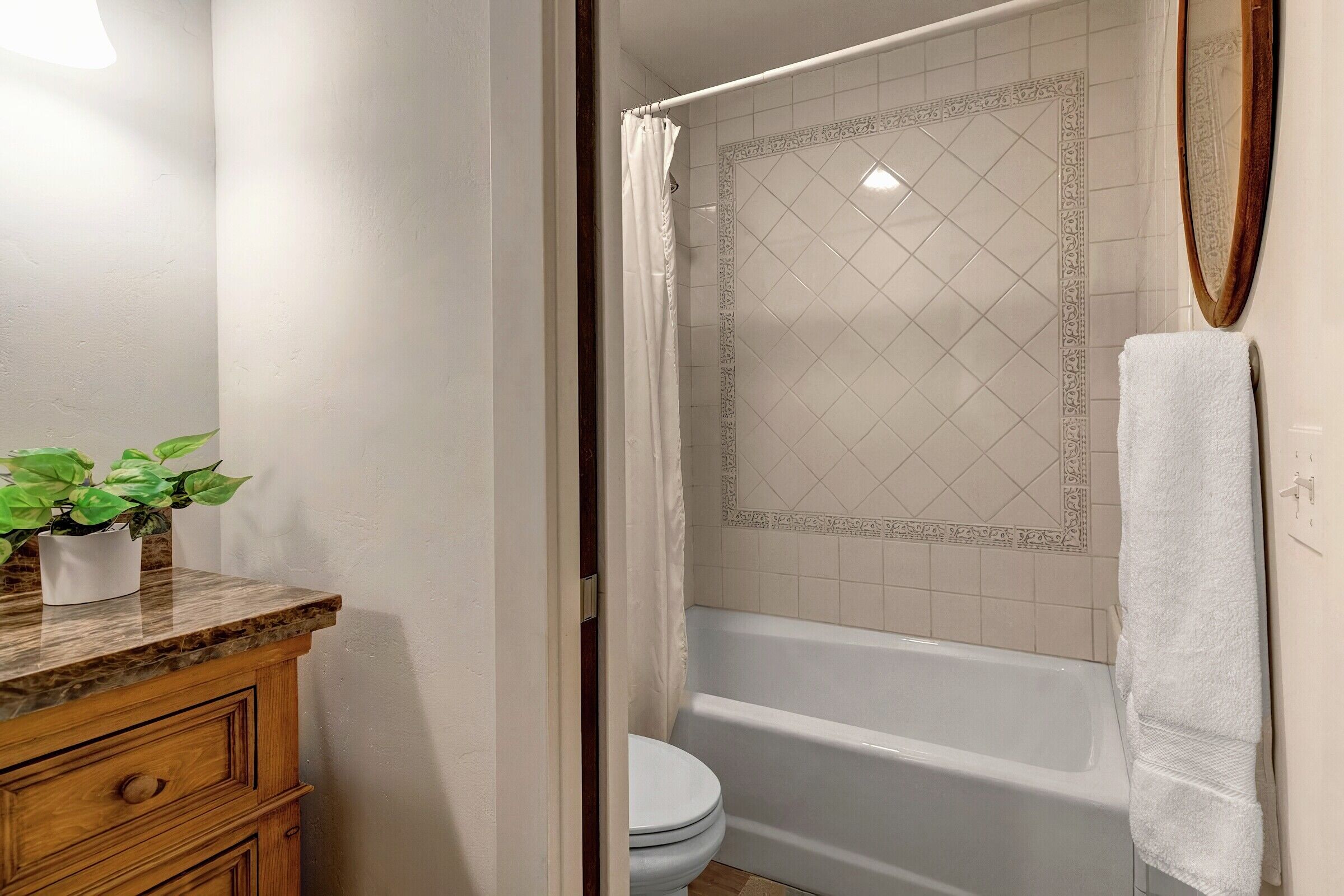 3 Bdrm 3.5 Bath - Ensuite Bathroom