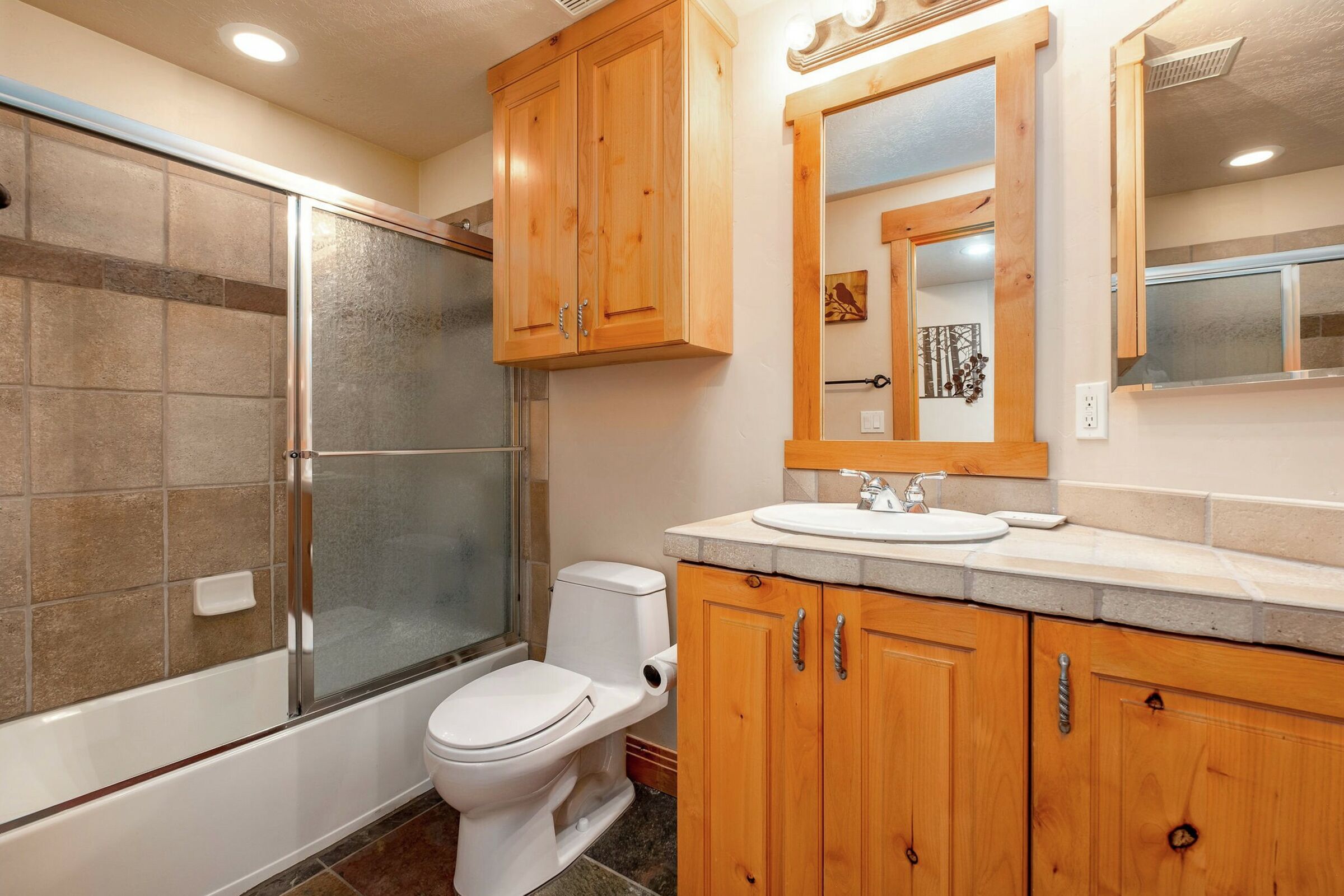 #C201 - Bathroom