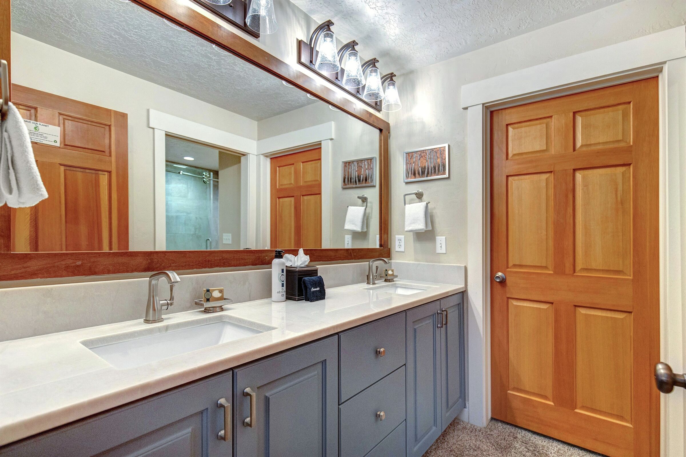 #A102 - Master Ensuite Bathroom