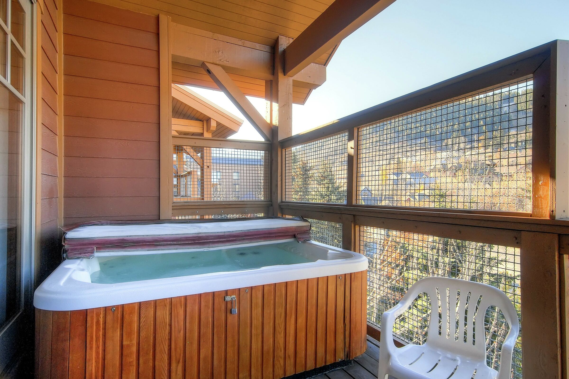 Balcony with Hot Tub