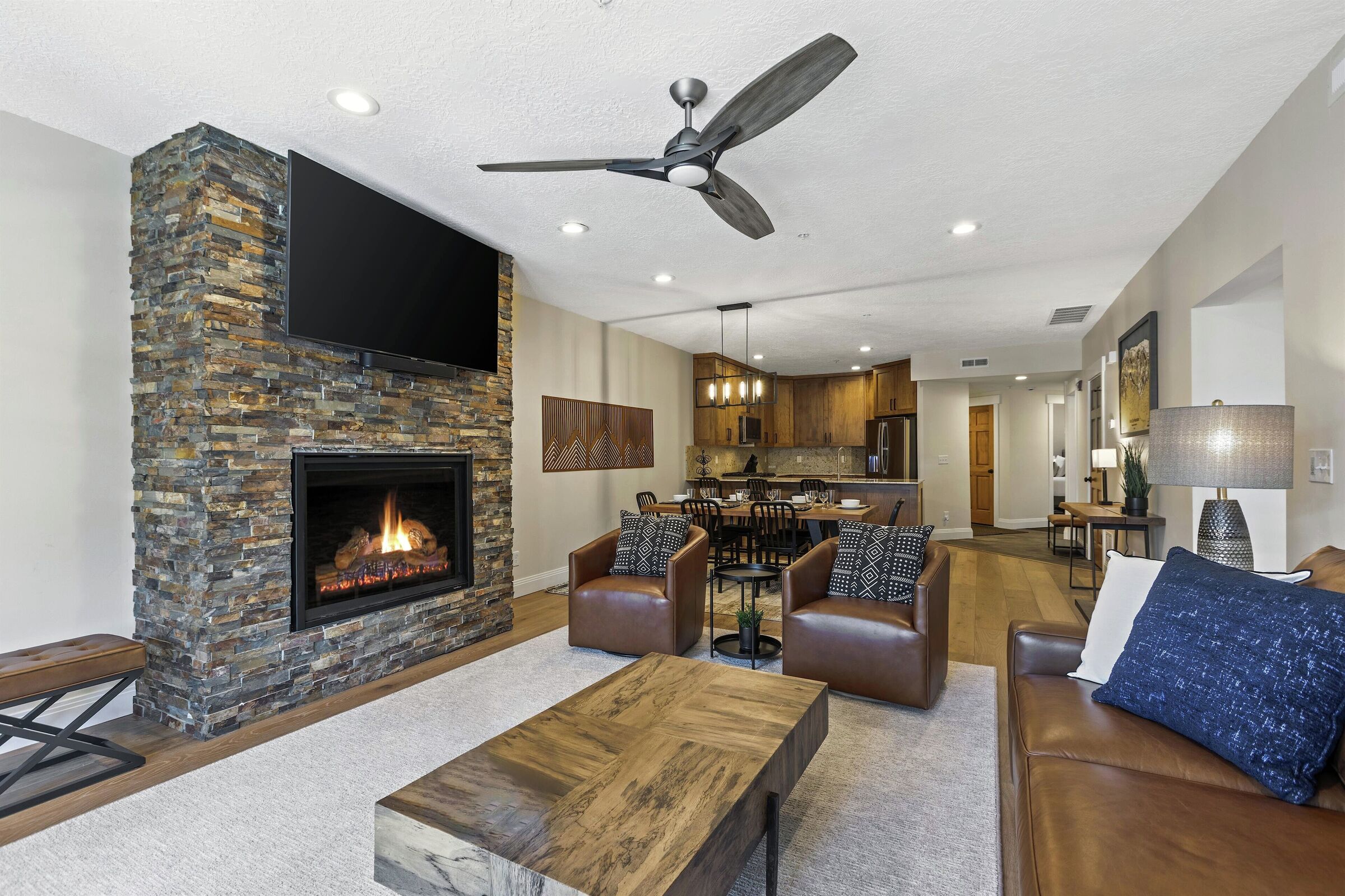 #B204 - Living Area